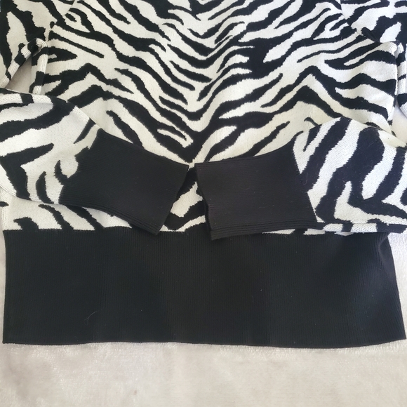 A.L.C. Black and White Zebra Sweater - Picture 6 of 7